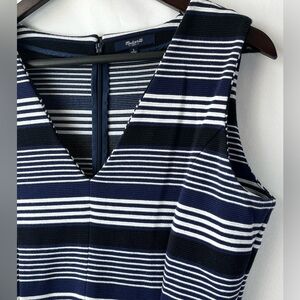 Madewell Women's Large Gallerist Ponte Navy Black & White Striped V-Neck Dress